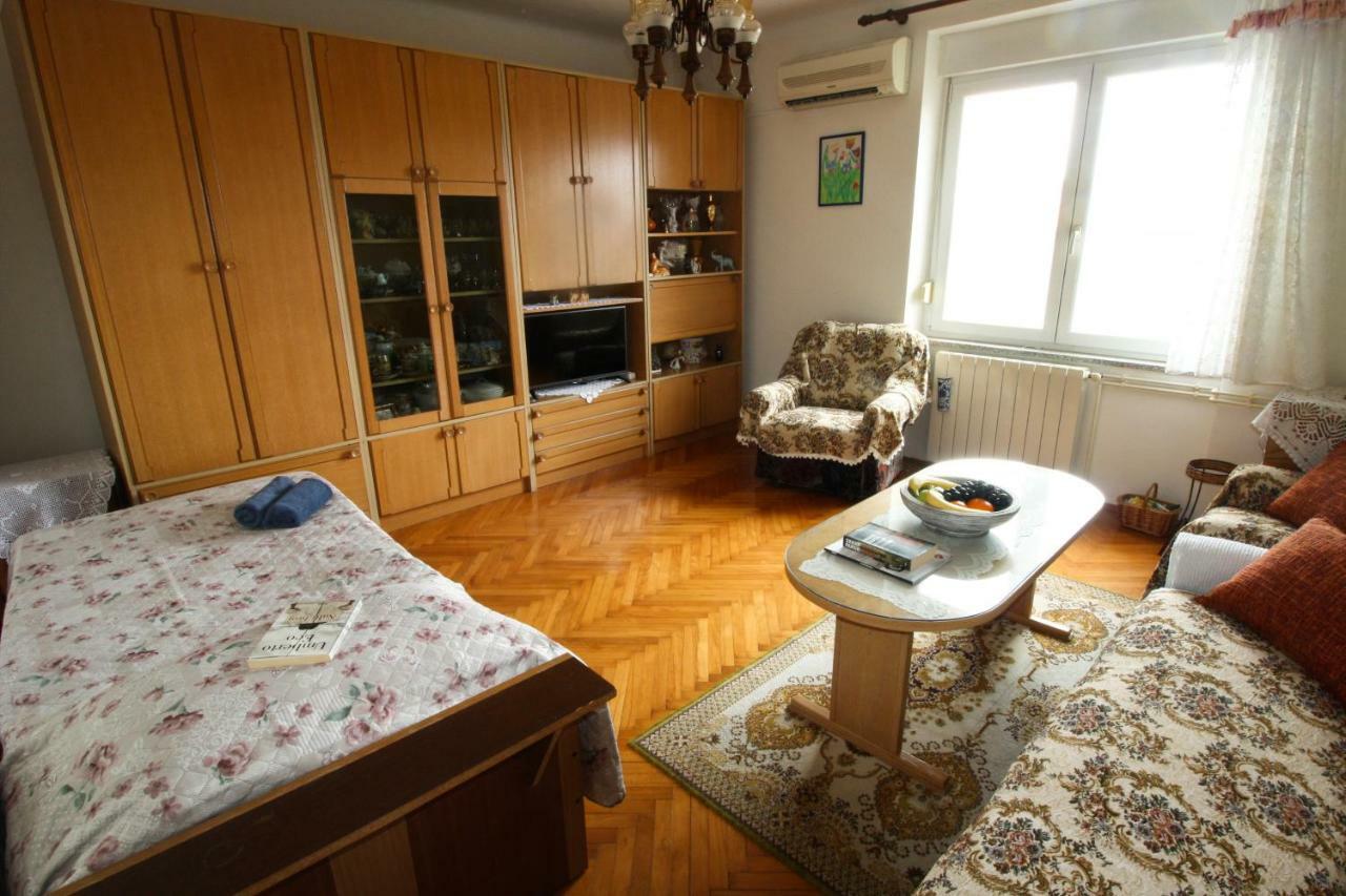 Apartment Persich Пула Екстер'єр фото